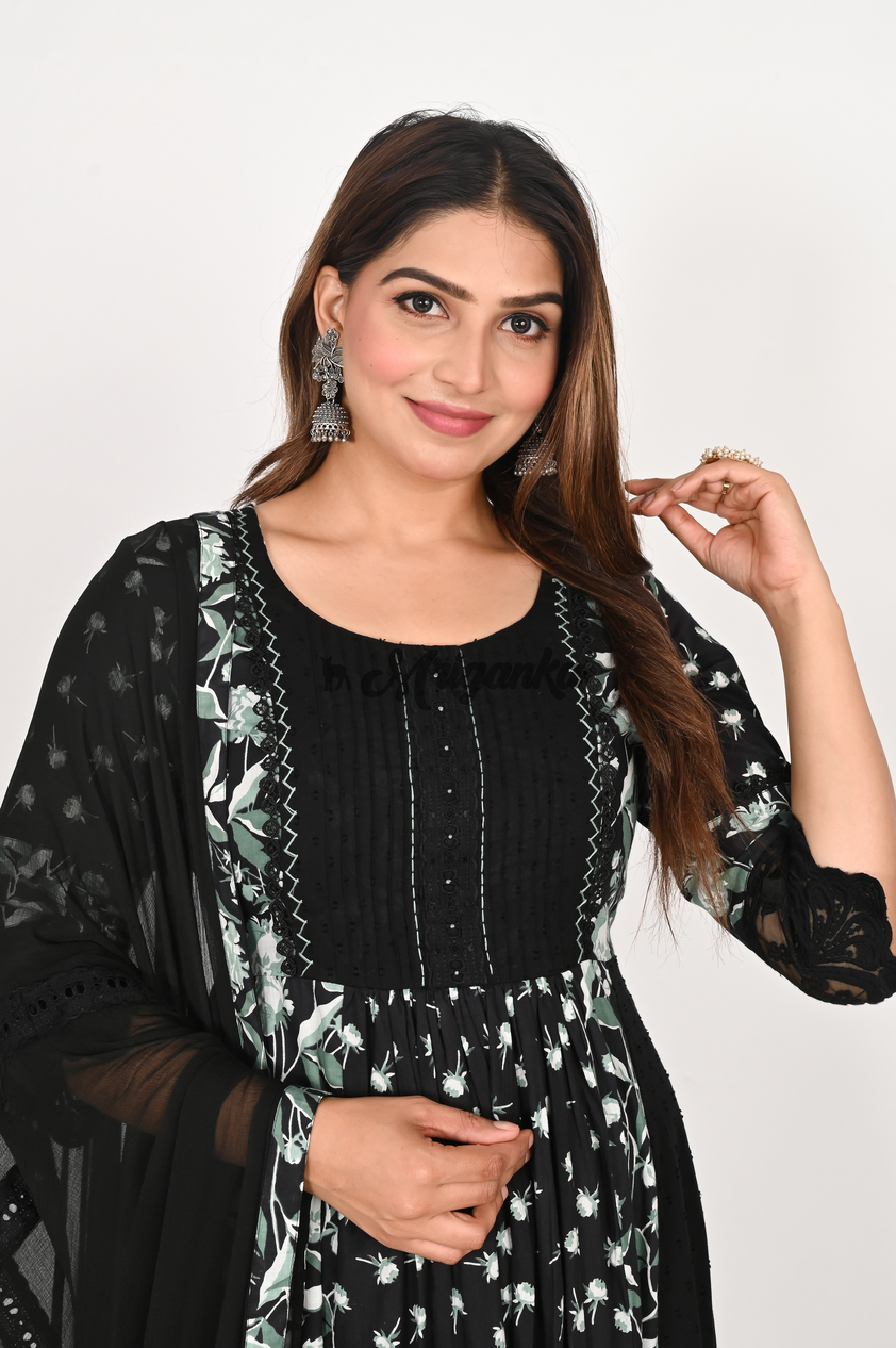 Elegant Black Anarkali Suit Set with Floral Pattern & Handcrafted Details