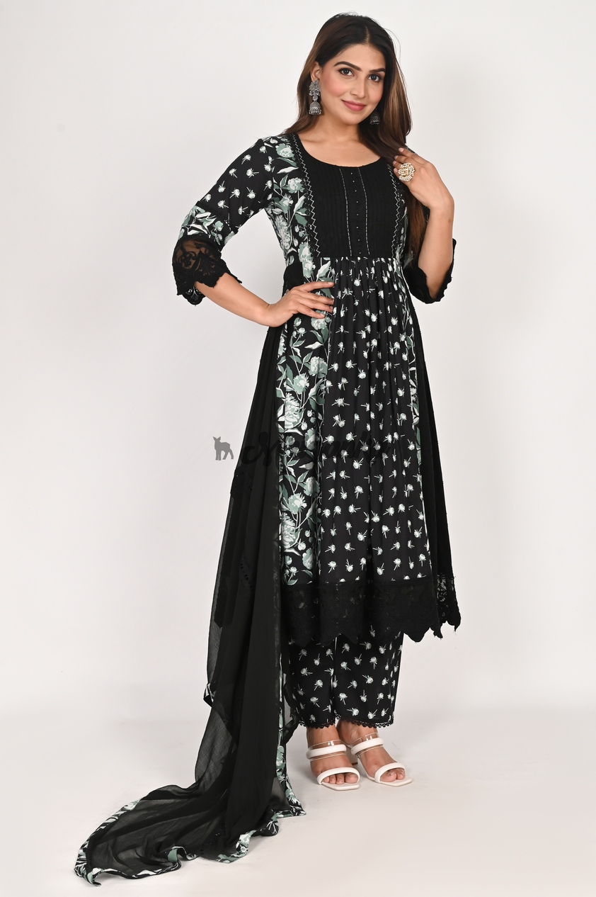 Elegant Black Anarkali Suit Set with Floral Pattern & Handcrafted Details