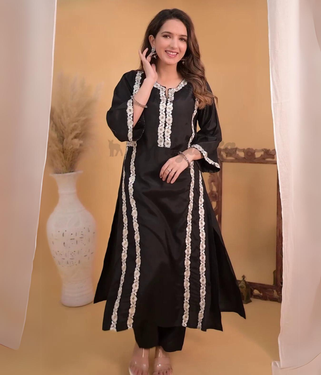 Shop Elegant Embroidered Kurta Pant Set with Embroidered Lace | Mriganka